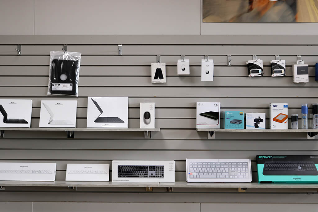 20251001_GI_SalesFloor_010_Edited